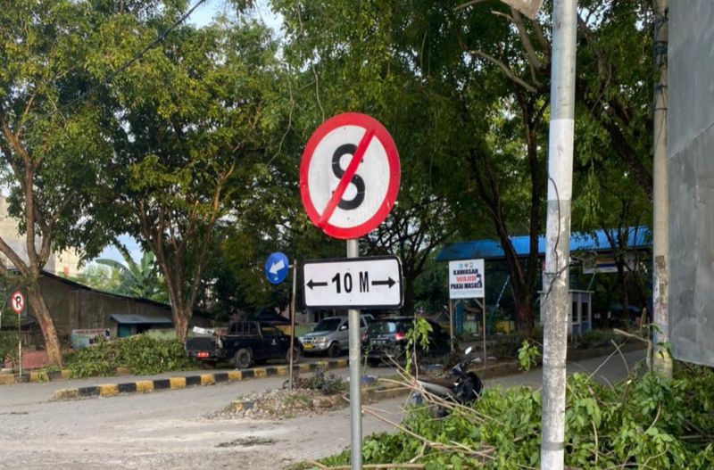Di Jalan Samratulangi Bulukumba , Pengendara Tak Hiraukan Rambu Lalulintas 