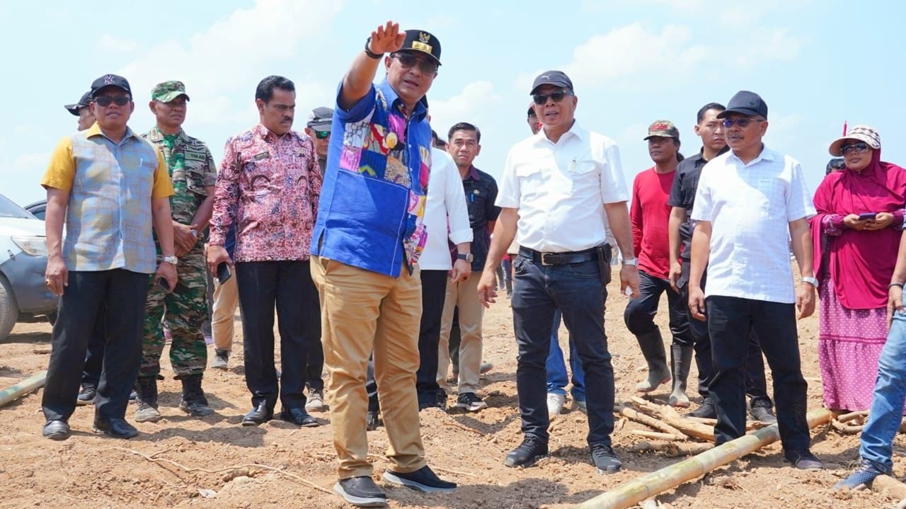 Tanam Pisang di Sinjai, Pj Gubernur Sulsel Sebut Andi Utta Investor di Sinjai
