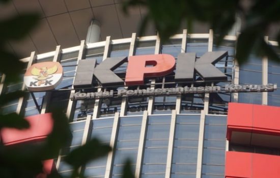 Potong insentif pegawai Rp2,7 Miliar, Bupati ini ditetapkan tersangka oleh KPK 