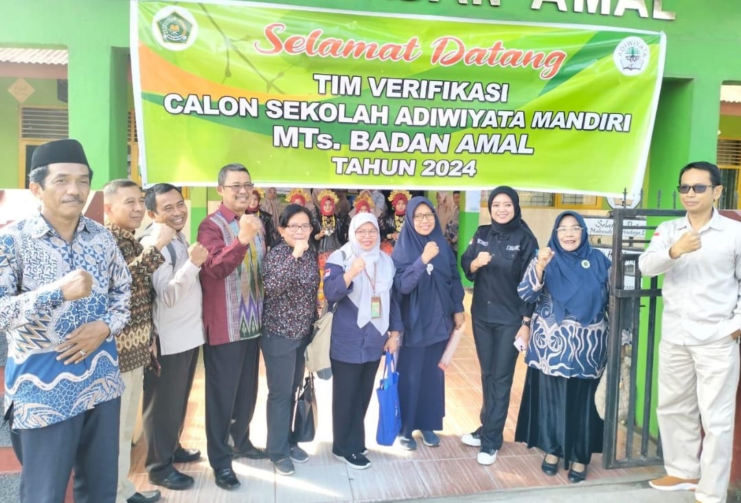 Sebelas Sekolah Bulukumba Raih Adiwiyata