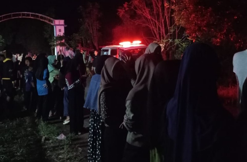 Ratusan Warga Bontonyeleng Bulukumba Ikuti Takbir Keliling dan Pawai Obor