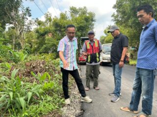 Syahruni Haris Pantau Langsung Pengerjaan Jalan di Tamaona