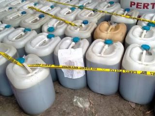 Polisi Tangkap Penimbun Pertalite dan Solar di Bulukumba