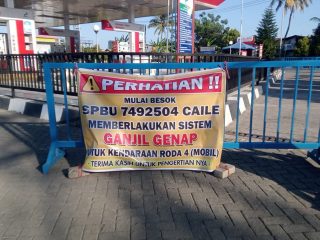 Antrean BBM Pelat Ganjil Genap Mulai Diberlakukan Beberapa SPBU di Bulukumba
