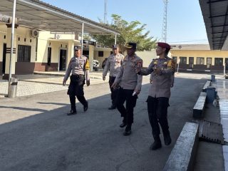 Jangan Buang Sampah Sembarang Di Polres Bulukumba, Propam Cek Kebersihan Mako
